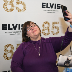 Gotta take the perfect selfie!