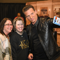 Steve Burton + a camera = selfie.