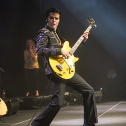 Dean  earned a standing ovation at the end of his show.